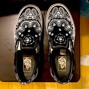 B&W Dia de los muertos themed Vans for women.